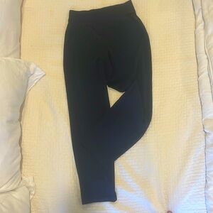 Athleta Brooklyn pant in Navy. Size 00